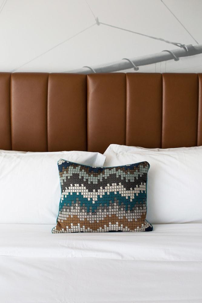 Hotel Indigo Old Town Alexandria By Ihg Exterior photo