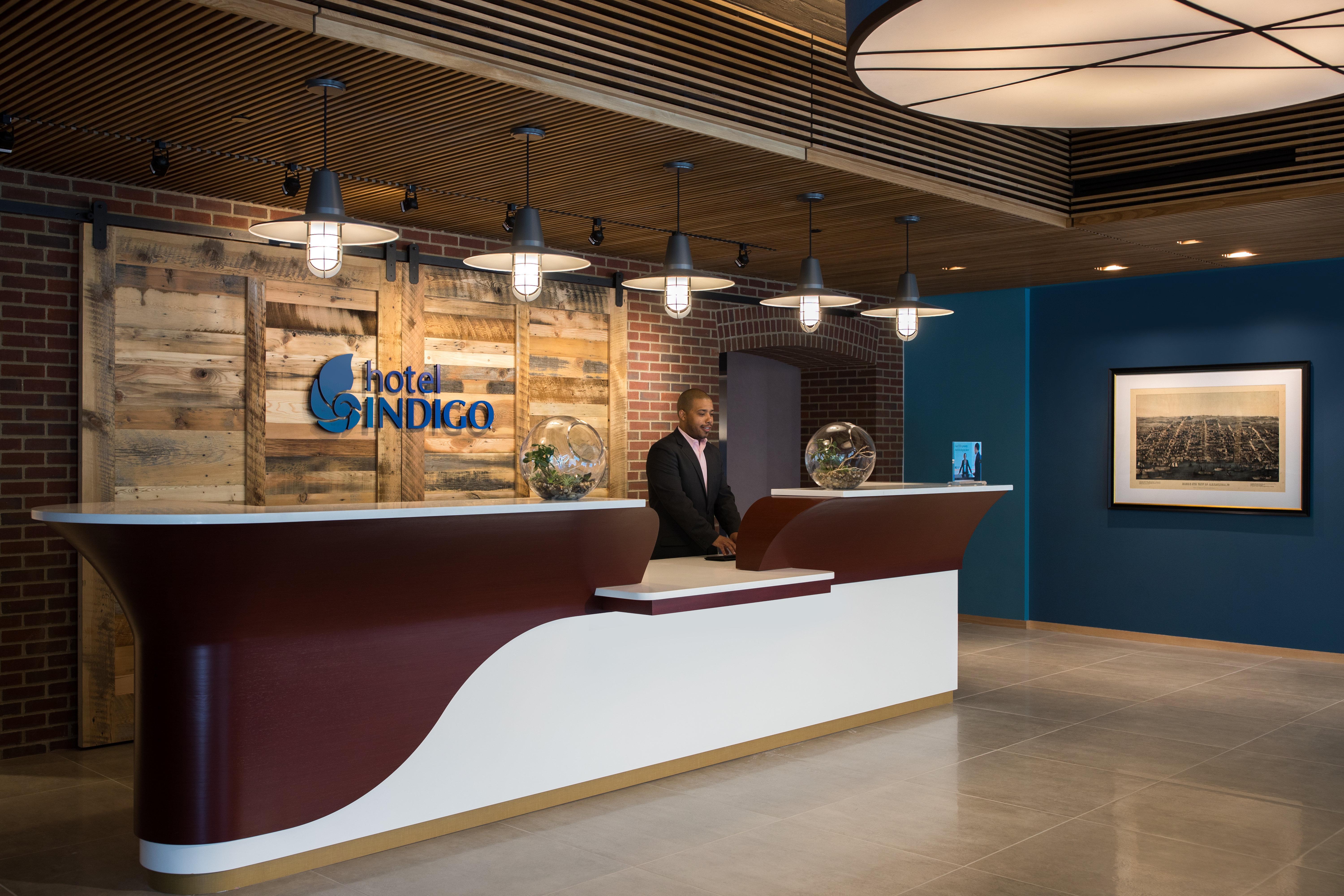Hotel Indigo Old Town Alexandria By Ihg Exterior photo